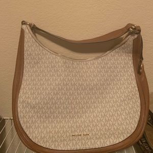 Micheal Kors Hobo